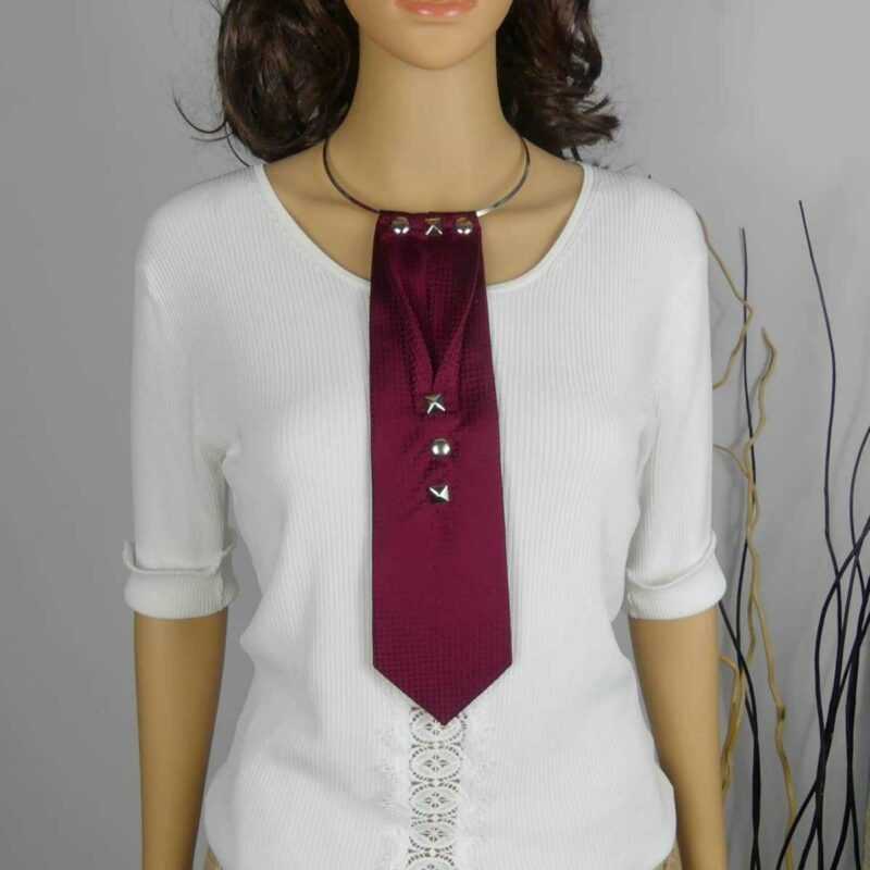 Collier Marshala