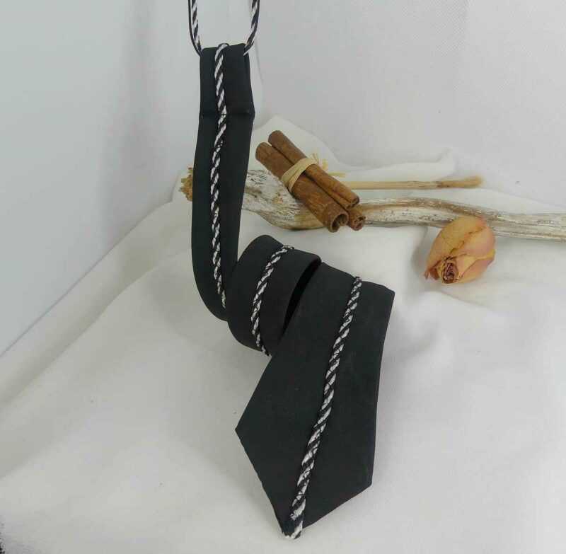 Collier Bico